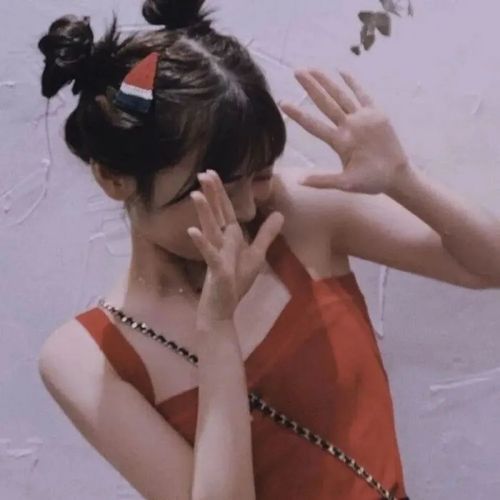  情侣闺蜜头像将私有浪漫公之于众