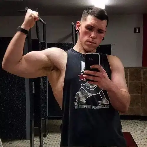 一个胖子的觉醒从400多斤的少年到健身教练,他经历了什么 一个胖子的觉醒从400多斤的少年到健身教练,他经历了什么