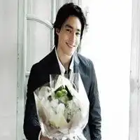 很成熟的情侣头像丹尼尔