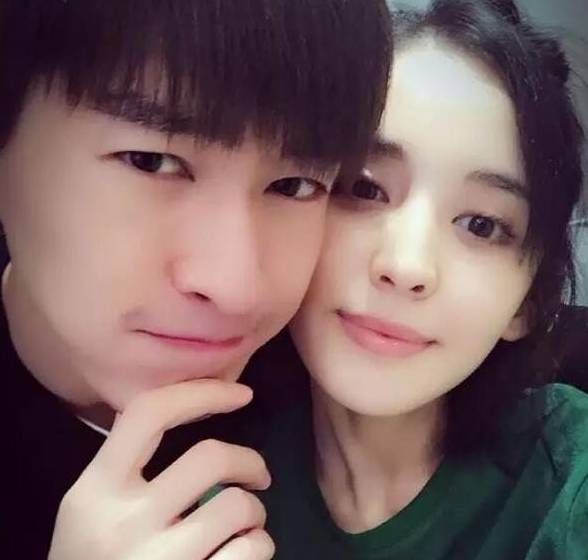  娜扎张翰10月已分手三年情断,无法再以情侣身份携手前行