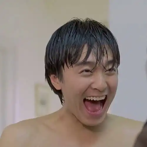  结怨三十年,向华强抵制不了周星驰,究竟周星驰背后有什么势力