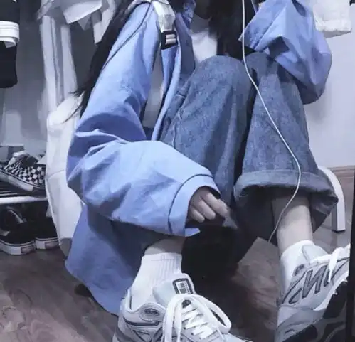  校园不明显情侣头像