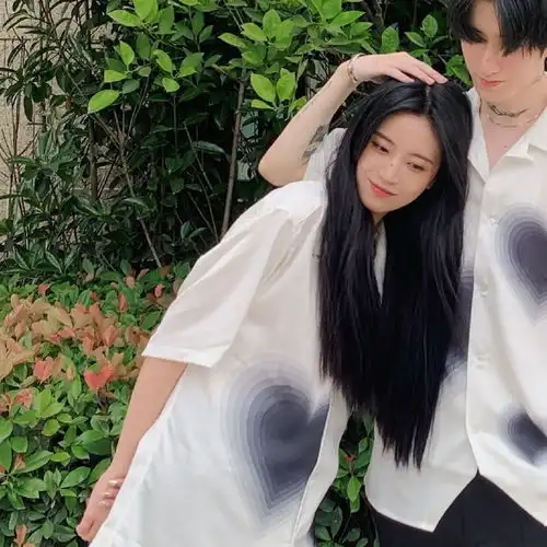 情头宠溺系摸头杀情侣头像 情头宠溺系摸头杀情侣头像