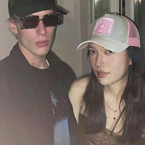  想脱单请先存情侣头像呐