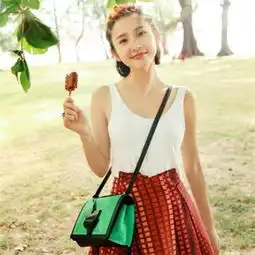 唐艺昕头像高清图片精选我用三世烟火换你一世迷离 唐艺昕头像高清图片精选我用三世烟火换你一世迷离