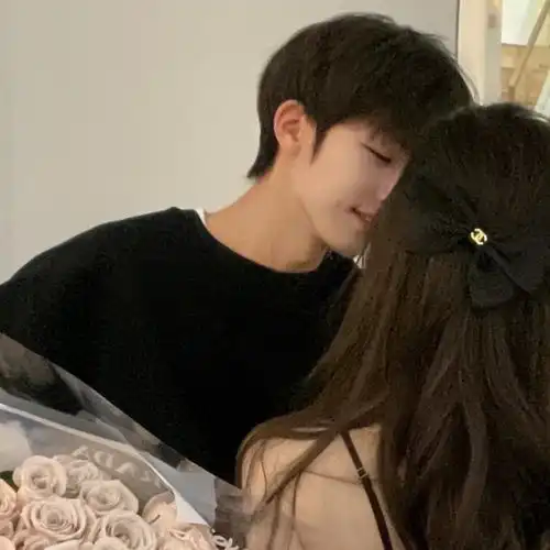 情侣头像浅唱低吟 情侣头像浅唱低吟