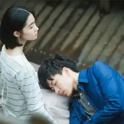  最新情侣头像亲吻或拥抱一对两张两人在一起情侣头像一男一女