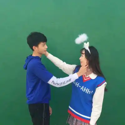 男男双人情侣头像付给