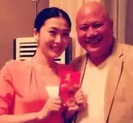  曾经红过周润发,连周星驰都感激的香港娱乐界大哥可惜晚年生意失败久病缠身,如今竟然.....