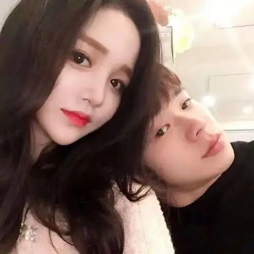  情侣头像我怕错过了你以后遇见的都是不如你的人