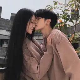  幸福背影情侣头像一对你是不一样的存在