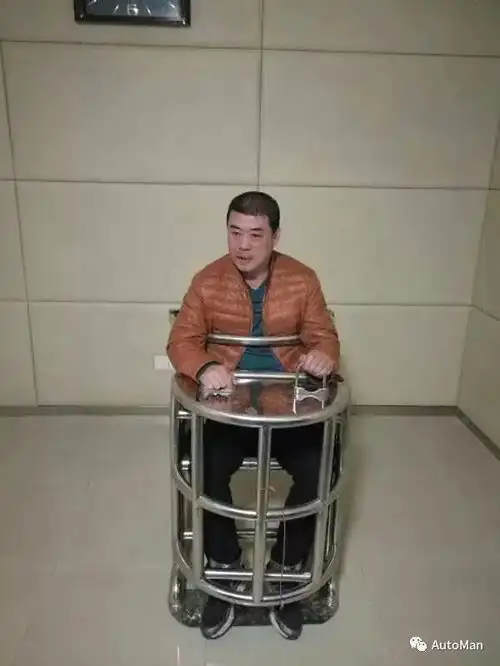 让你是本分,但容不得调戏 让你是本分,但容不得调戏