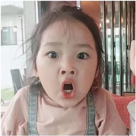 律二情侣头像宇航员