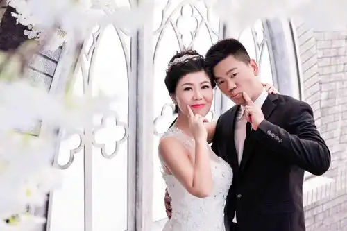 爱情传奇组合中国第一夫妻网红组合 爱情传奇组合中国第一夫妻网红组合