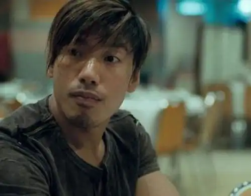  他演喜剧不输周星驰,冷酷起来胜过任达华网友喊话影帝本色