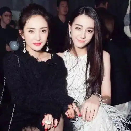 这个盛典又年轻又好玩,杨幂杨洋热巴马思纯来了,我一点不意外 这个盛典又年轻又好玩,杨幂杨洋热巴马思纯来了,我一点不意外