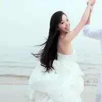  礼服头像女穿礼服的气质女生头像