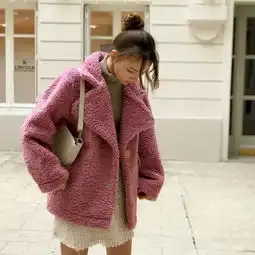  女明星人手一件的泰迪熊外套又火了