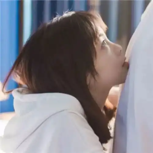  情侣头像,在他心里你永远是最美的