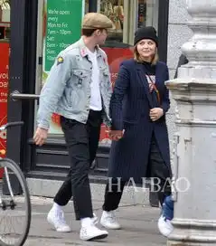  法鲨坎妹大婚甜蜜蜜,大布和超杀女合体出街眼神超有爱欧美明星情侣街拍合辑9月29日10月16日