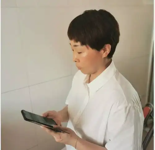  以提高妇联素质为载体推动破难行动见成效