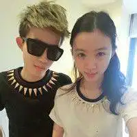  qq情侣头像唯美浪漫如果深情是死罪我愿意挫骨扬灰2