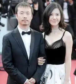  杨紫琼走戛纳红毯给一分钟镜头记者的反应打脸毯星