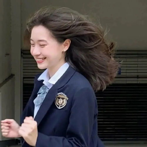  套图有点慢热又有点开朗还有点嘴硬