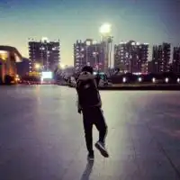  刀怒斩逆徒