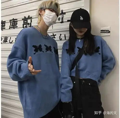  有没有适合情侣的卫衣,求适合情侣的卫衣推荐