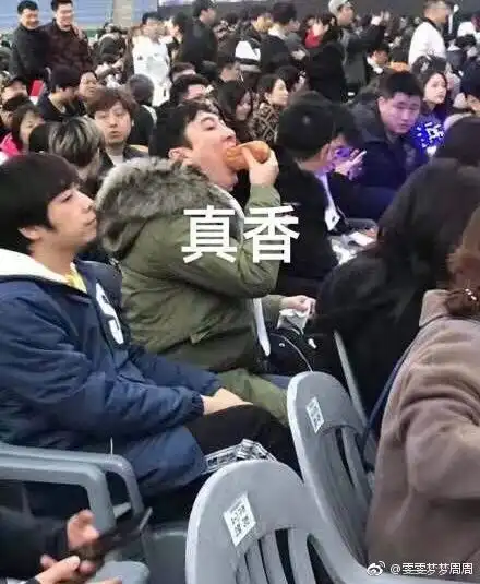 爱陪女生逛街的基因哪来的王思聪八字回应因为有钱,所以逛街 爱陪女生逛街的基因哪来的王思聪八字回应因为有钱,所以逛街