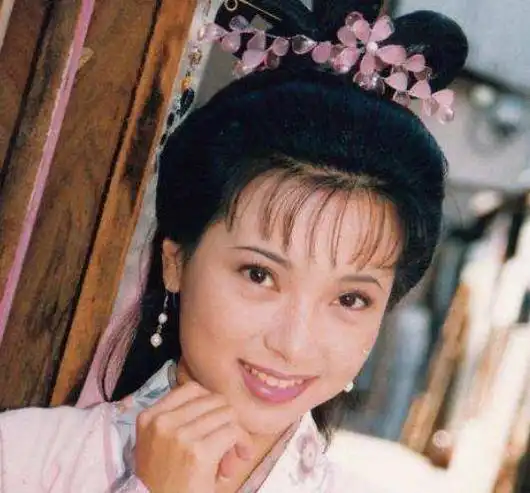 五个扶不起女明星,都是绝色美女,硬生生把一手好牌打得稀烂 五个扶不起女明星,都是绝色美女,硬生生把一手好牌打得稀烂