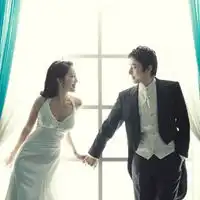  献给那些新婚的朋友身穿婚纱的唯美情侣头像