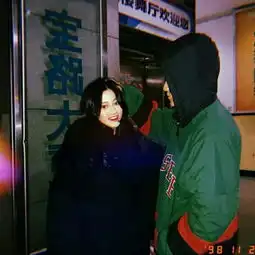  高冷情侣头像一男一女超拽装逼只是瞬间不要脸才是永恒