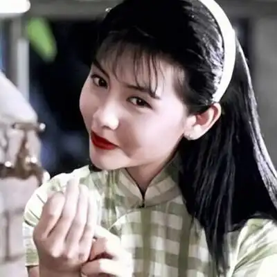 港圈一代女神邱淑贞媚而不俗,纯欲风代表,事业家庭两得意