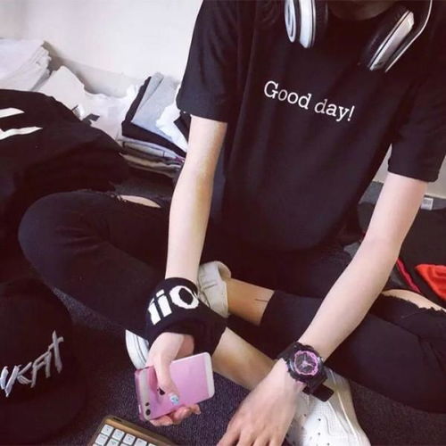  求情侣头像要真人但是不露脸的