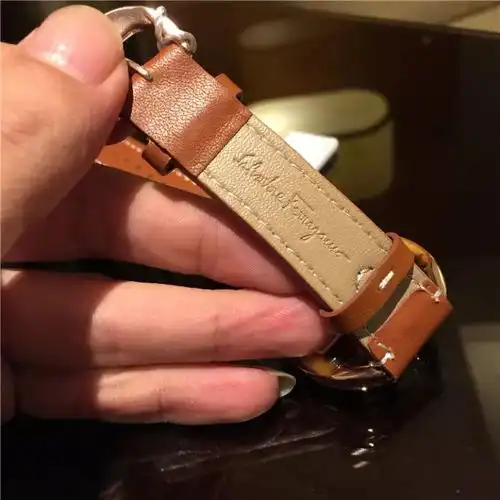 10号晚八点开拍内附两款款一传奇双十一全网毒家霸款风靡全球时尚百搭tissot情侣款男女6色完美冲击卖128 10号晚八点开拍内附两款款一传奇双十一全网毒家霸款风靡全球时尚百搭tissot情侣款男女6色完美冲击卖128