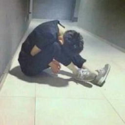  谁可以找这2张图片出来,我叫他大哥