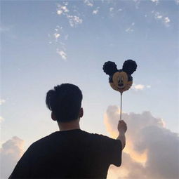  2019时尚潮流情侣头像一男一女希望我是你最大的快乐