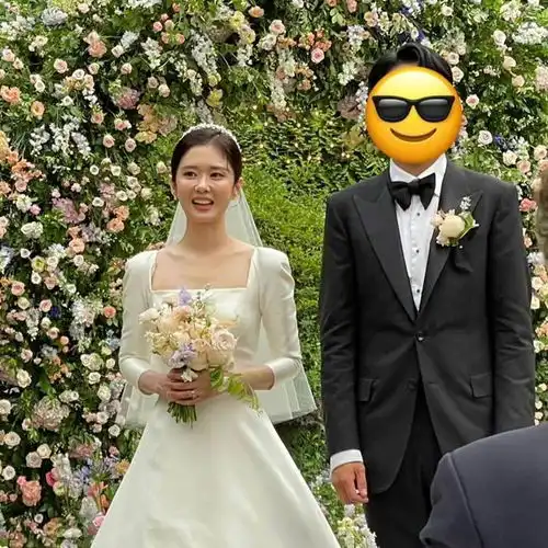 张娜拉婚礼频登热搜,颜值气质再引热议,网友五官像换了一个人