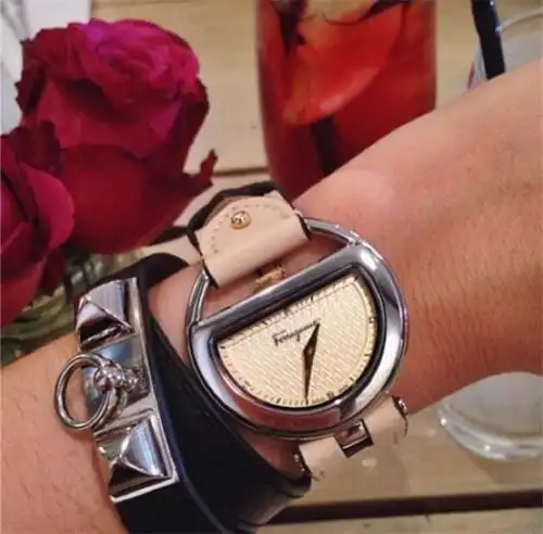 10号晚八点开拍内附两款款一传奇双十一全网毒家霸款风靡全球时尚百搭tissot情侣款男女6色完美冲击卖128 10号晚八点开拍内附两款款一传奇双十一全网毒家霸款风靡全球时尚百搭tissot情侣款男女6色完美冲击卖128