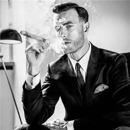  超拽男生黑白头像欧美,霸气成熟抽烟的男人