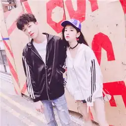  时尚潮流2018超拽炫酷情侣头像星星数不过来我们就数月亮