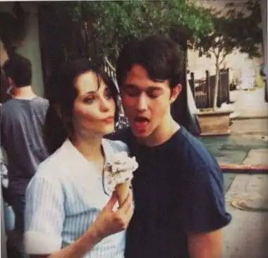 周星驰头像情侣枫叶国