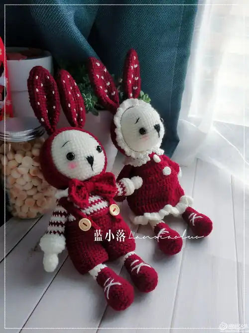  情侣兔红红火火的兔子新年款