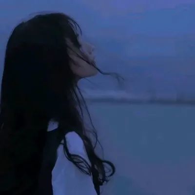 黑暗版情侣头像真人蓝色