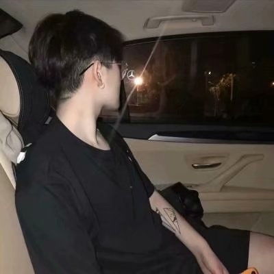 情侣头像暗黑霸气一男一