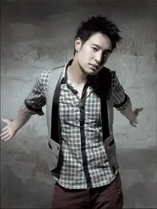 歌星潘玮柏的相片