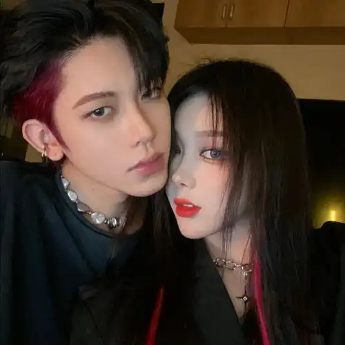 情侣头像和你在一起就是双倍快乐 情侣头像和你在一起就是双倍快乐