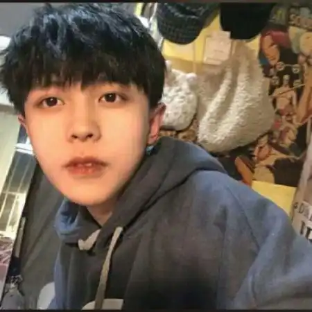  红潮澎湃网络论坛使命在肩,奋斗有我